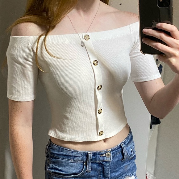 Crop top - Picture 3 of 4
